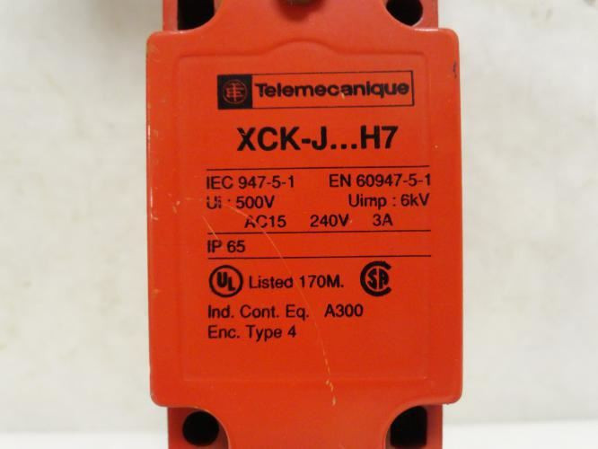 Telemecanique XCK-J5983F0H49545; Safety Switch; Interlock; 240V