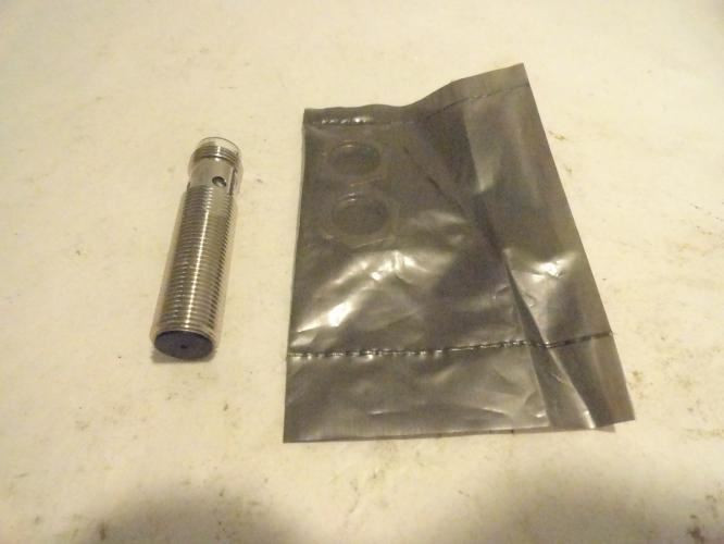 Omron E2A-M12KS04-M1-B1; Proximity Sensor; 12-24VDC; Size: M12