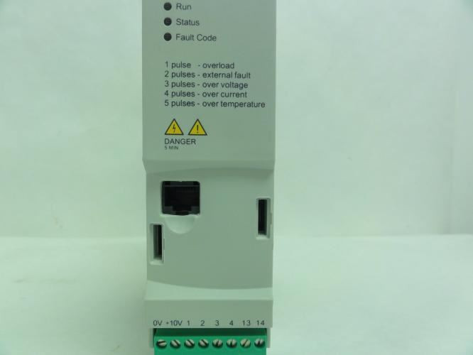 Eaton DE11-121D4NN-N20N; Frequency Drive; 230VAC; 1.4 A; 0.33 HP