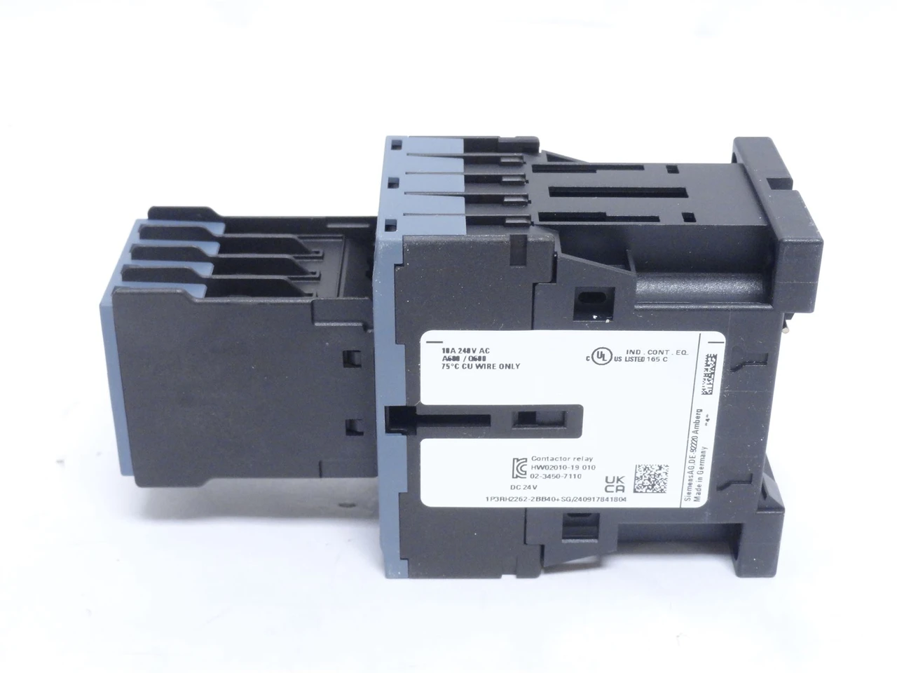 Siemens 3RH2262-2BB40; Control Relay; 6A; 230VAC; Coil: 24VDC