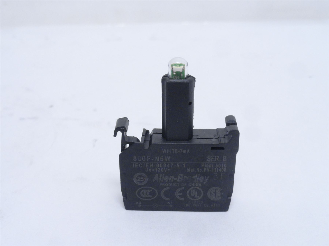 Allen-Bradley 800F-N5W; Integrated LED Module; 22mm; 120VAC