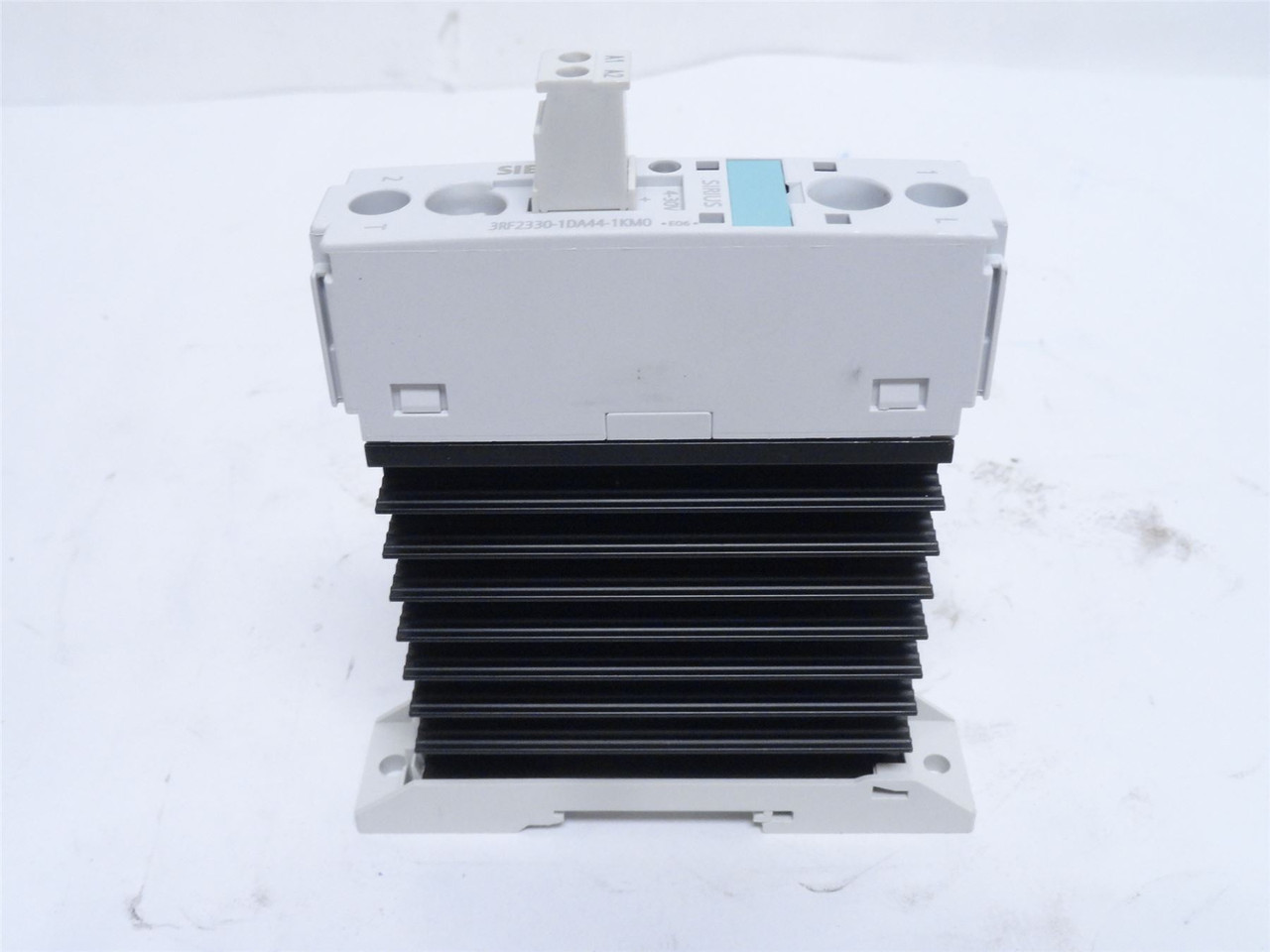 Siemens 3RF2330-1DA44-1KM0; Contactor 18.5A 460V Coil: 4-30VDC