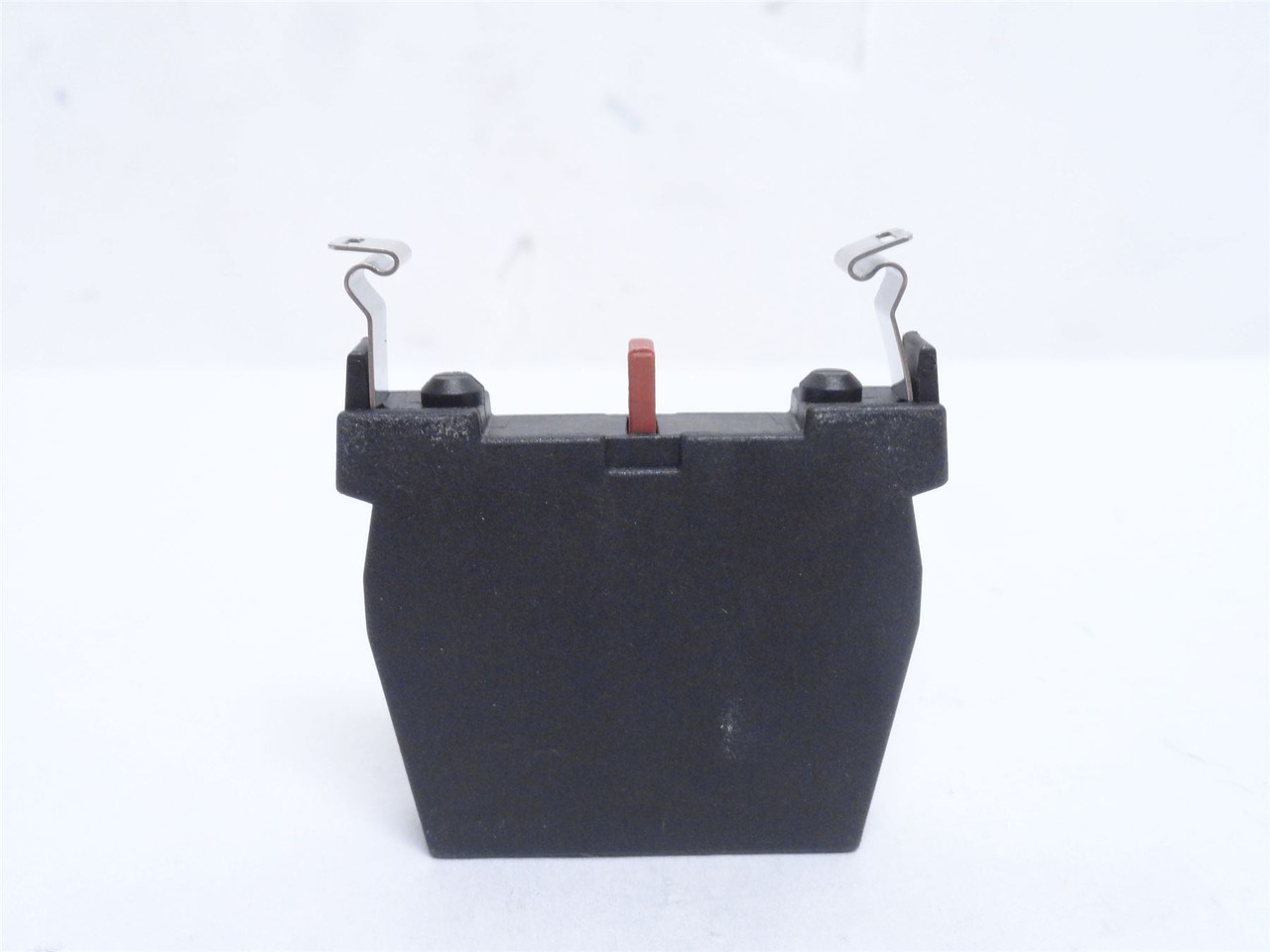 Schmersal EF303.2; Aux Contact Block; 250VAC/8A; 24VDC/5A