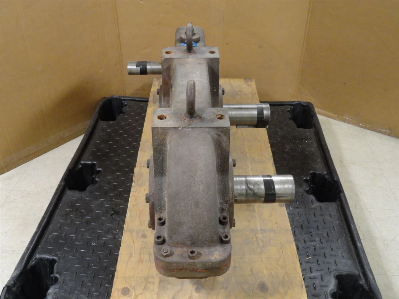 Browning MR-9649; Gearbox; 25.88:1 Ratio; 1140RPM Input; 45RPM Out