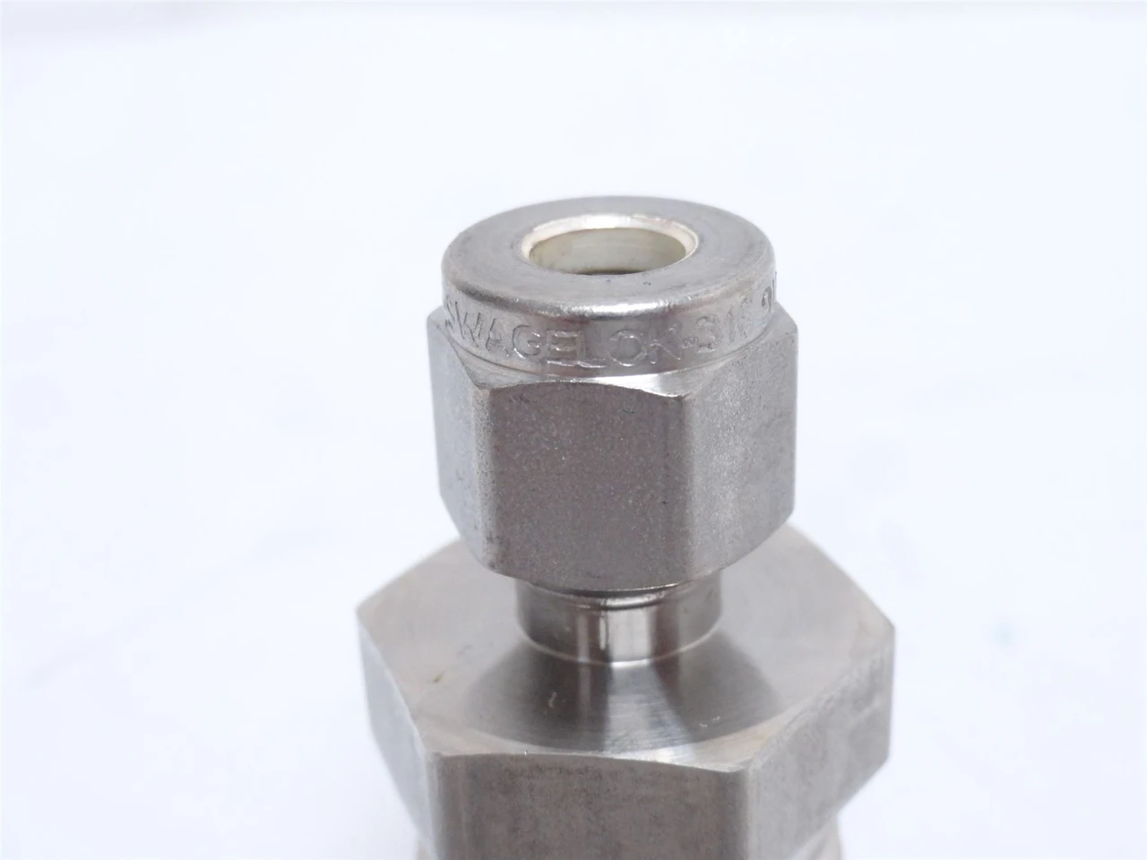 Swagelok SS-400-1-8; Adaptor; SS-316; 1/8" Tube x 1/2NPT