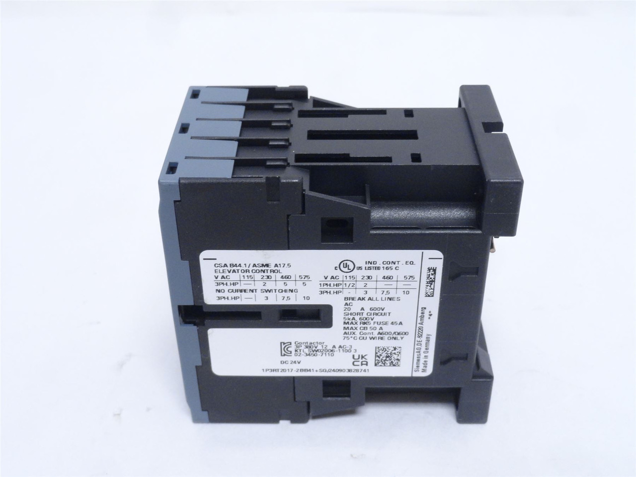 Siemens 3RT2017-2BB41; Contactor; 12A; 3P; 600V; Coil: 24VDC