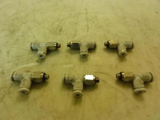 Norgren M24680110; Lot-6 Swivel Side Tees Connectors Tube 1/8"
