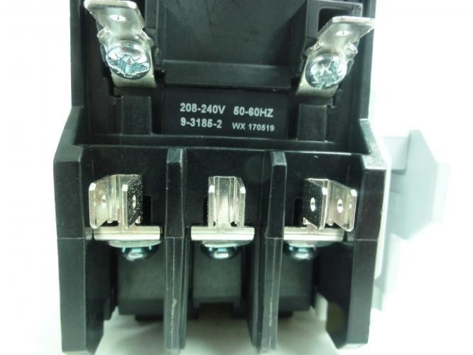 Eaton C25DND325BB-GL; Contactor 25A; 600V; 3P; Coil: 240VAC