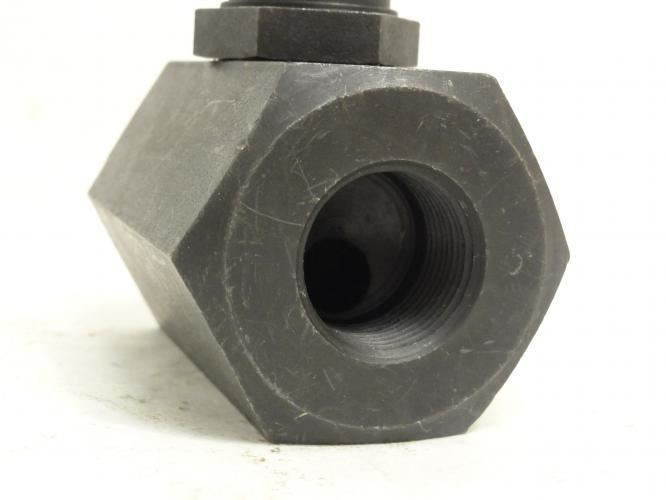 Industry Standard 36X510; Carbon Steel Globe Valve; 3/4 FNPT