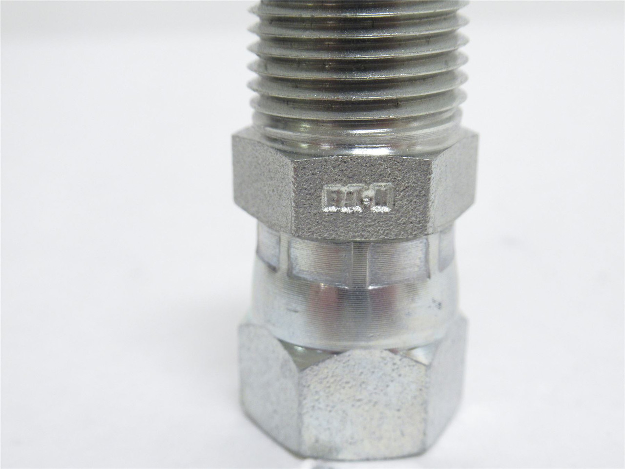 Eaton 2018-6-6S; Straight Hose Adapter; 3/8NPT x 3/8JIC