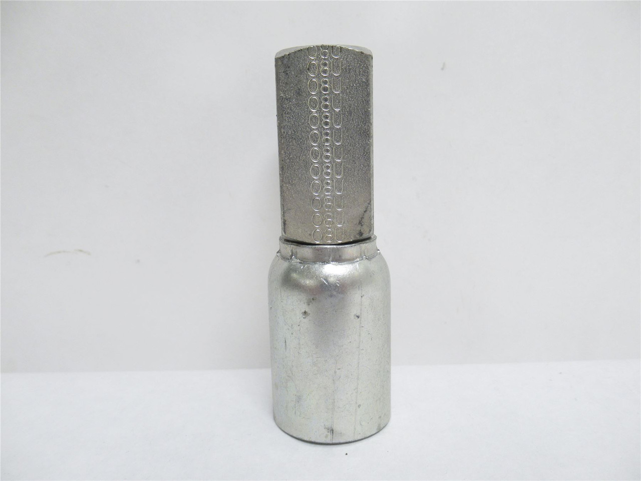 Eaton 08U-R68; Male Swivel 90Deg; 1/2" Hose x 1/2 BOSS