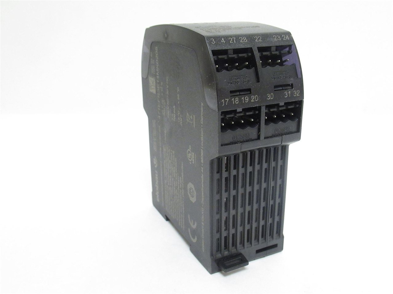 Elobau 471EFR3E14MK0205; Safety Relay 250VAC/30VDC; 3A/100mA