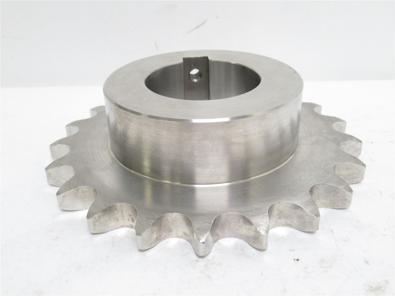 MFG- 80B21 2-1/2; Chain Sprocket; SS; 21 Teeth; 2-1/2"ID
