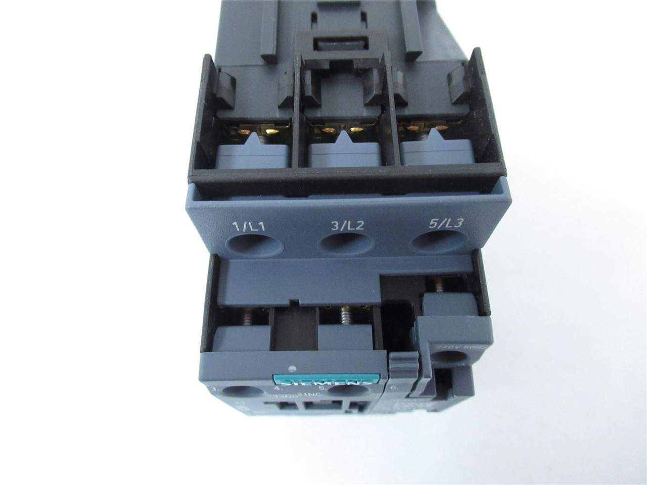 Siemens 3RT2026-1AP60; Contactor 25A 3-Pole Coil 220vac