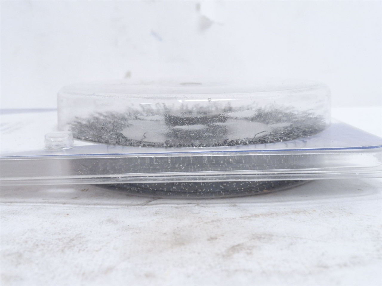 Radnor 64000362; Crimped Steel Wire Wheel; 4'' X 1/2''-13