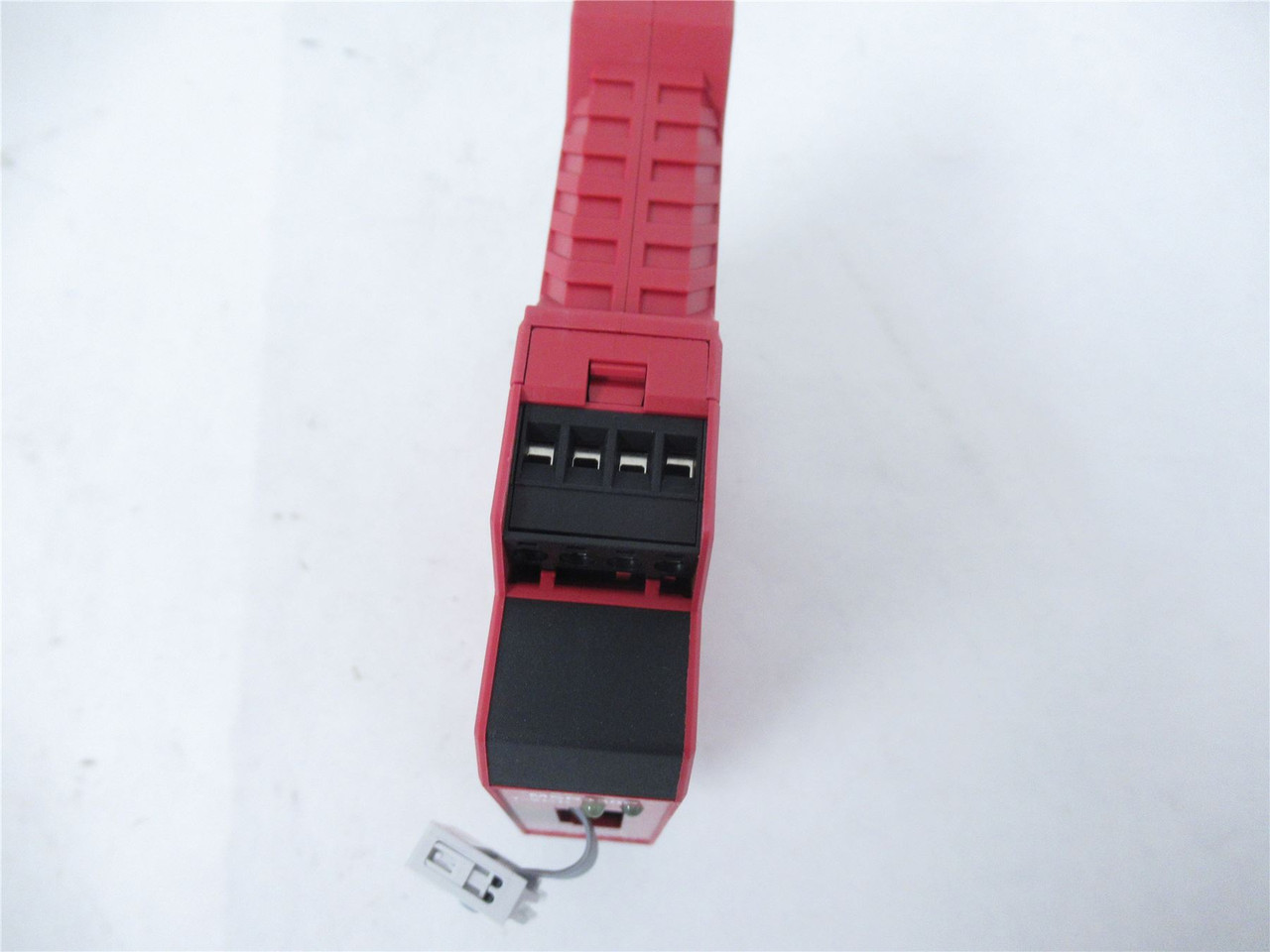 Allen-Bradley 440RW23221; Safety Relay 24VDC 2.5A