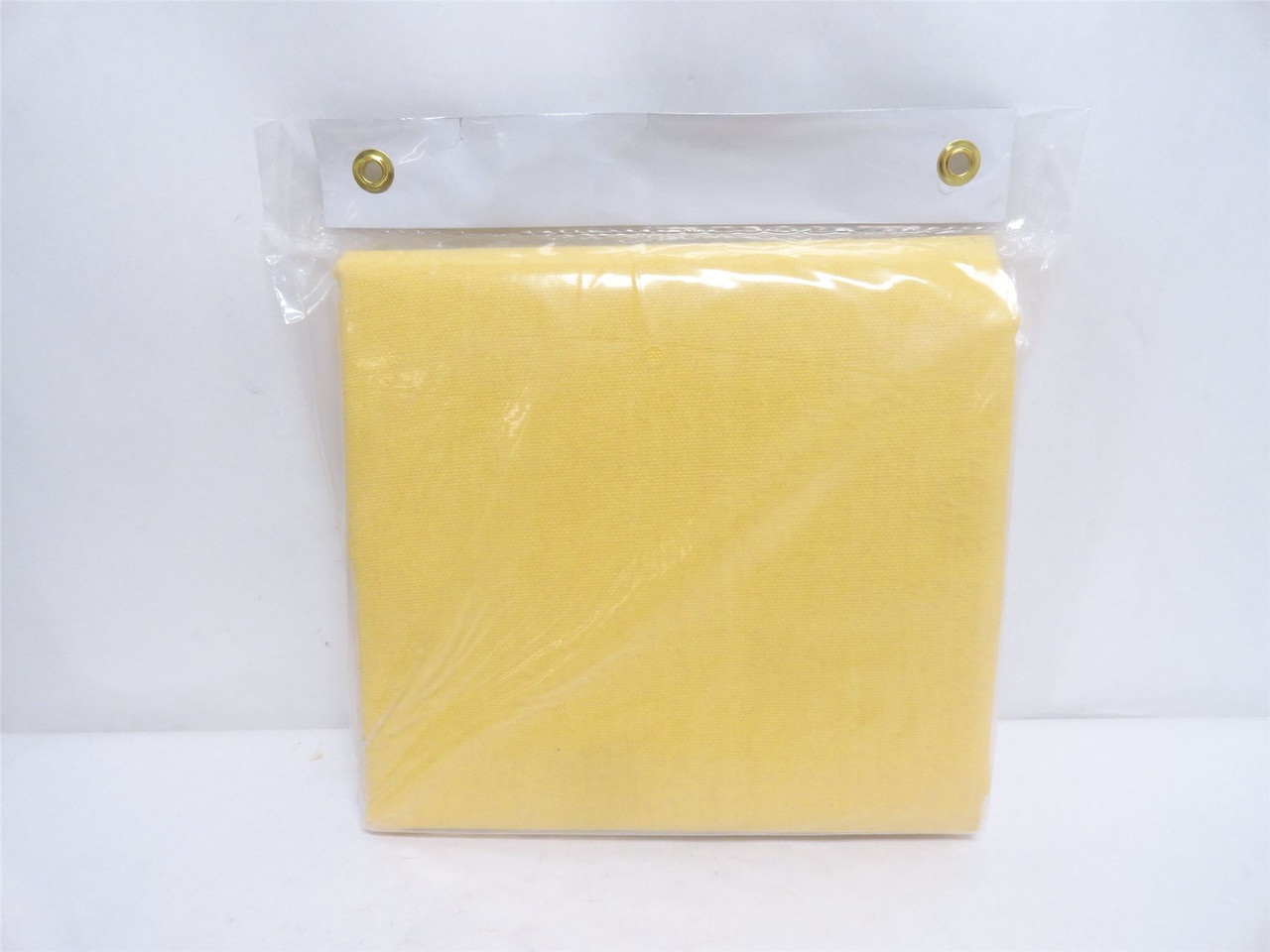 Radnor 64052004; Gold Acrylic 6'x6' Fiberglass Weld Blanket