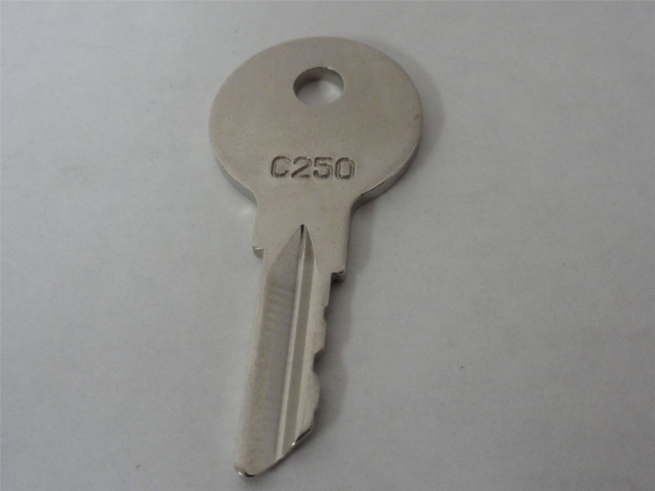 Crown C250; Lot-2 Forklift Ignition Keys; 089216-001