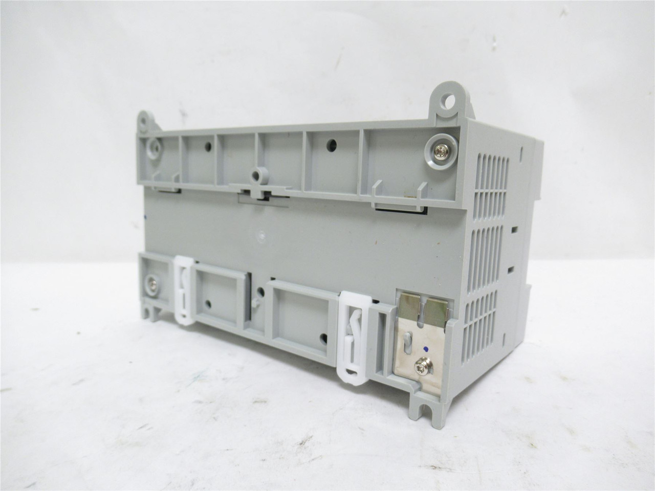 Allen-Bradley 1766-L32AWAA; Controller 32-Point; 120/240VAC
