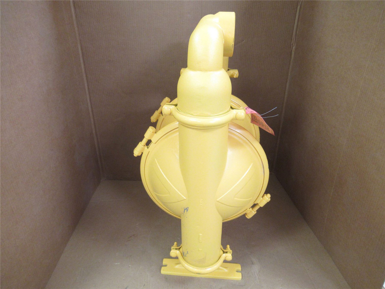 Versamatic E2AA2R220C-ATEX; Diaphragm Pump; 3NPT; 185GPM