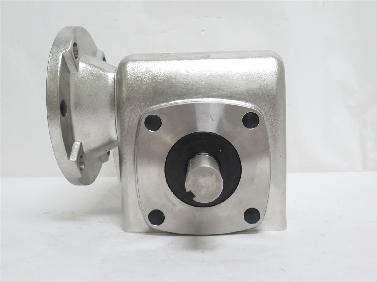 Boston Gear SSF724-10K-B5-JS1; Gearbox; SS; RA; 10:1 Ratio