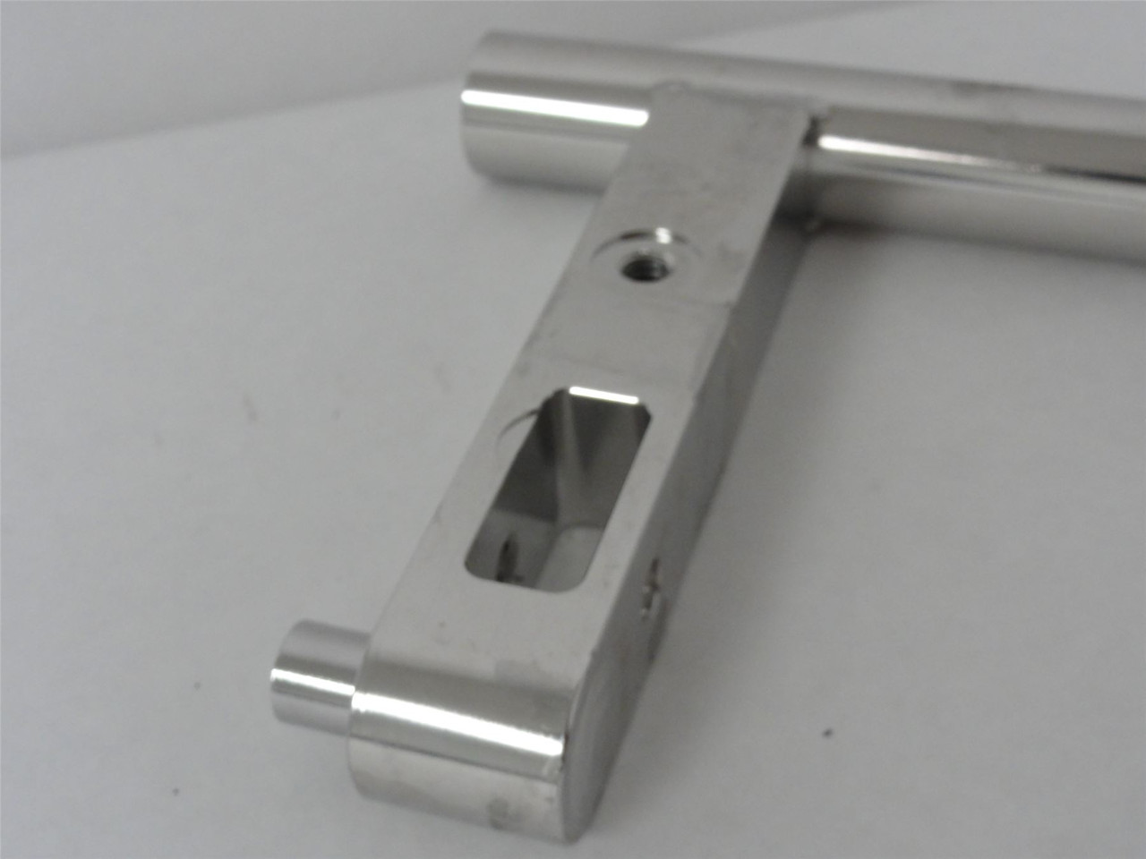 M-Tek 76118901A; LH Pivot Shaft; 54/61 To 1/2 w/Jaw