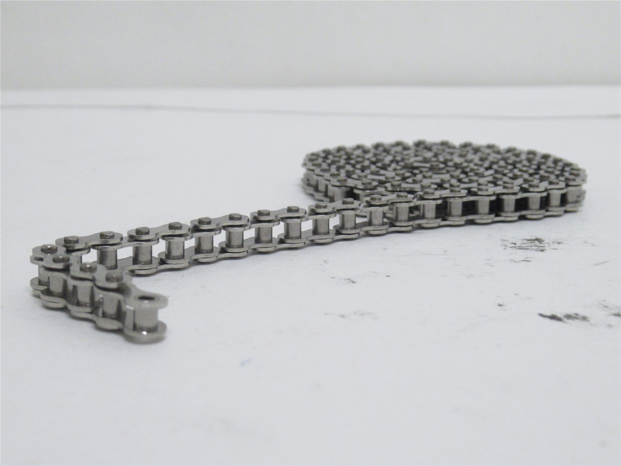 Peer 25SS RIV; Single Row Roller Chain #25; SS; 30" Length