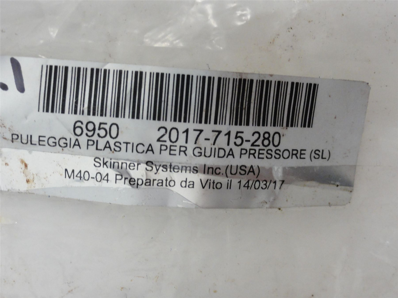 Skinner 6950; Plastic Pulley; for Presser Guide; 2017-715-280