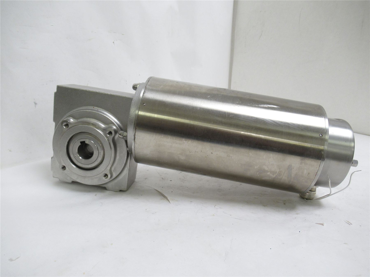 Baader 268332; AC Gearmotor; 9.67:1 Ratio; 0.55Kw; 266/460V
