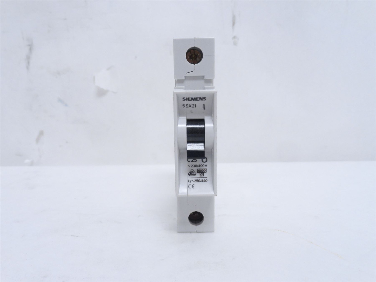 Siemens 5SX2; Circuit Breaker 25A 277VAC