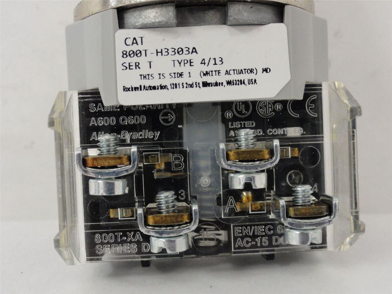 Allen-Bradley 800T-H3303A; Selector Switch 1NO/1NC 2 Position