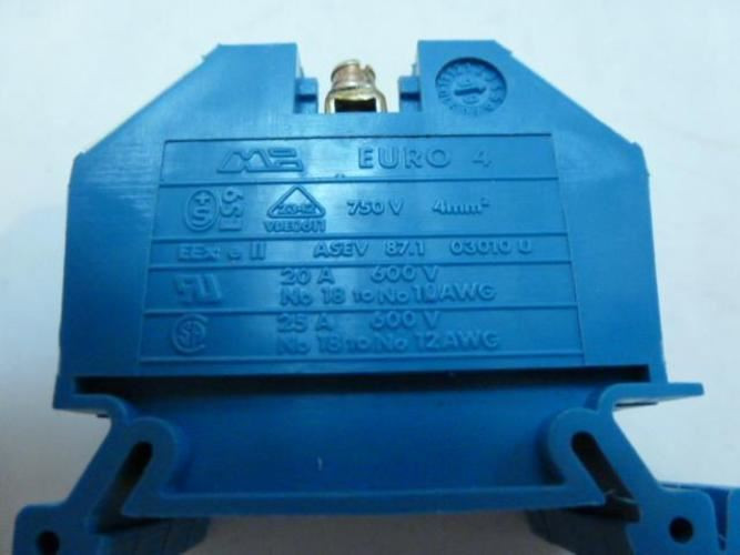 Morsettitalia Euro 4; LOT-4 Terminal Block Pinned 750V 4mm