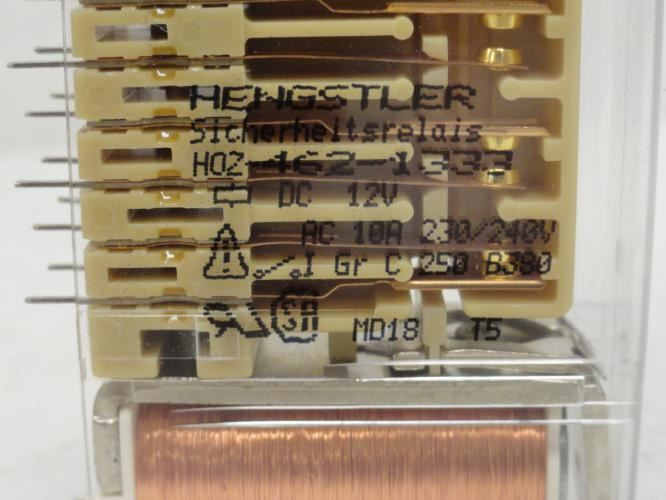 Hengstler H0Z-462-1333; Safety Relay 10A; 230/240V; Coil: 12VDC