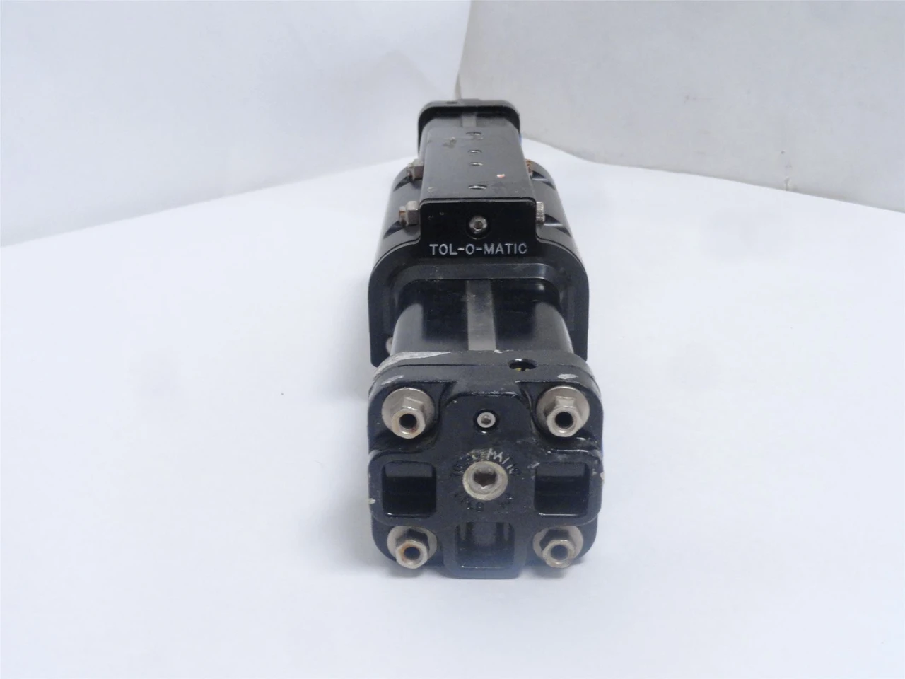 Tolomatic 5150016; Air Cylinder; 8" Stroke