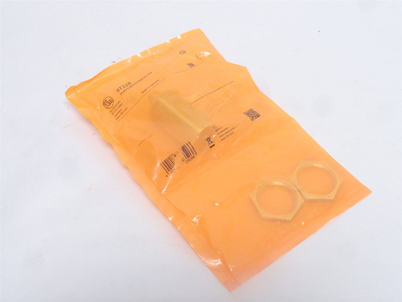 IFM IIK3010-BPKG/AM/US-104 ; Proximity Sensor IIT228 10-30VDC