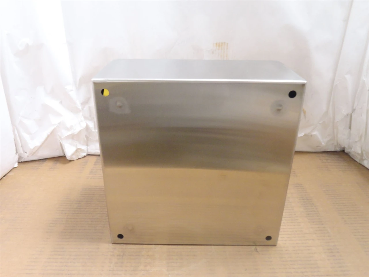 Hubbell N412121206SSC; Enclosure; SS-304; 12" x 12" x 6"