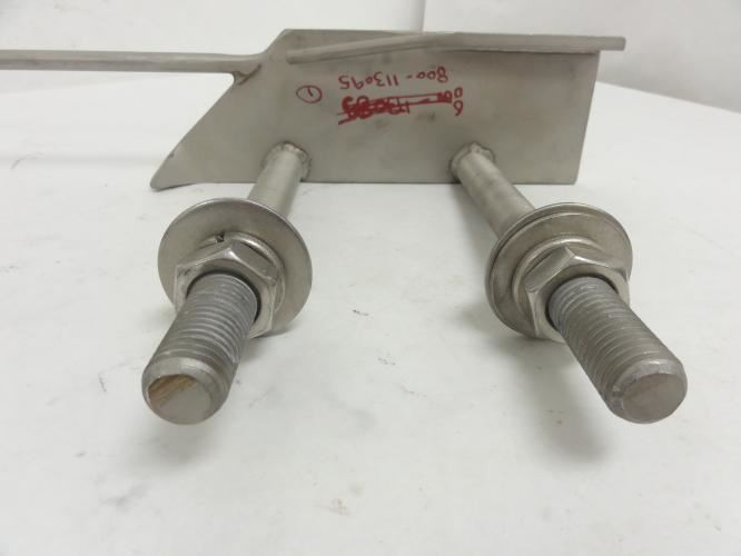 MFG- N079005; SS Right Blade Plate; M20-2.5 Thread Size