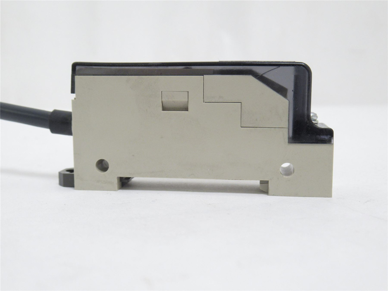 Omron E3C-JB4P; Photo Sensor Amplifier; PNP; 12-24VDC