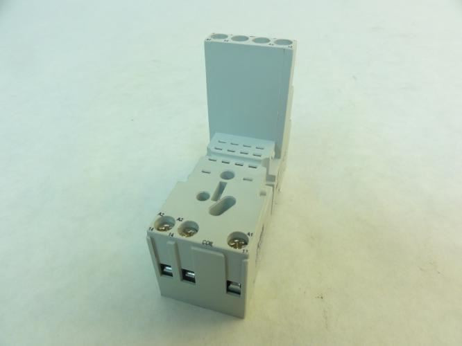 ABB CR-M4LS; Relay Socket; 12A; 300VAC
