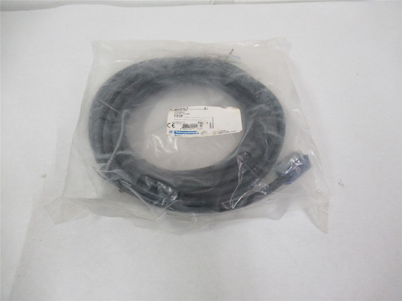 Telemecanique ZCMC21L7; Limit Switch 1NC+1NO 2 poles 7m Cable