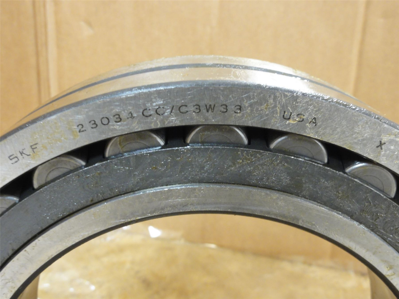 SKF 23034 CC/C3W33; Spherical Roller Bearing 170mmID; 260mmOD