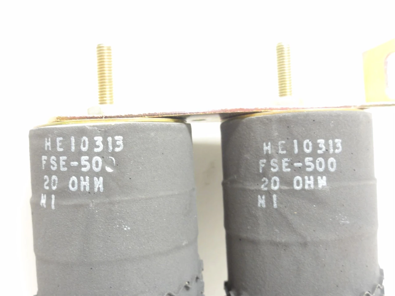 Ohmite HE10313; Mounted Wire-Wound Resistors 2 x 20 ohm