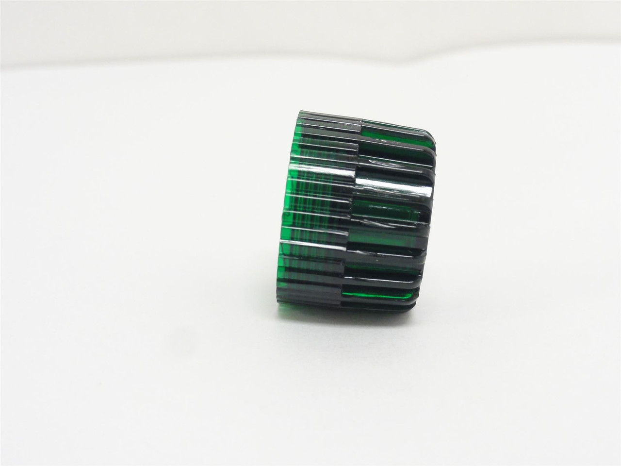Square D 9001G7; Illuminated Green Push Button; Size: 30mm