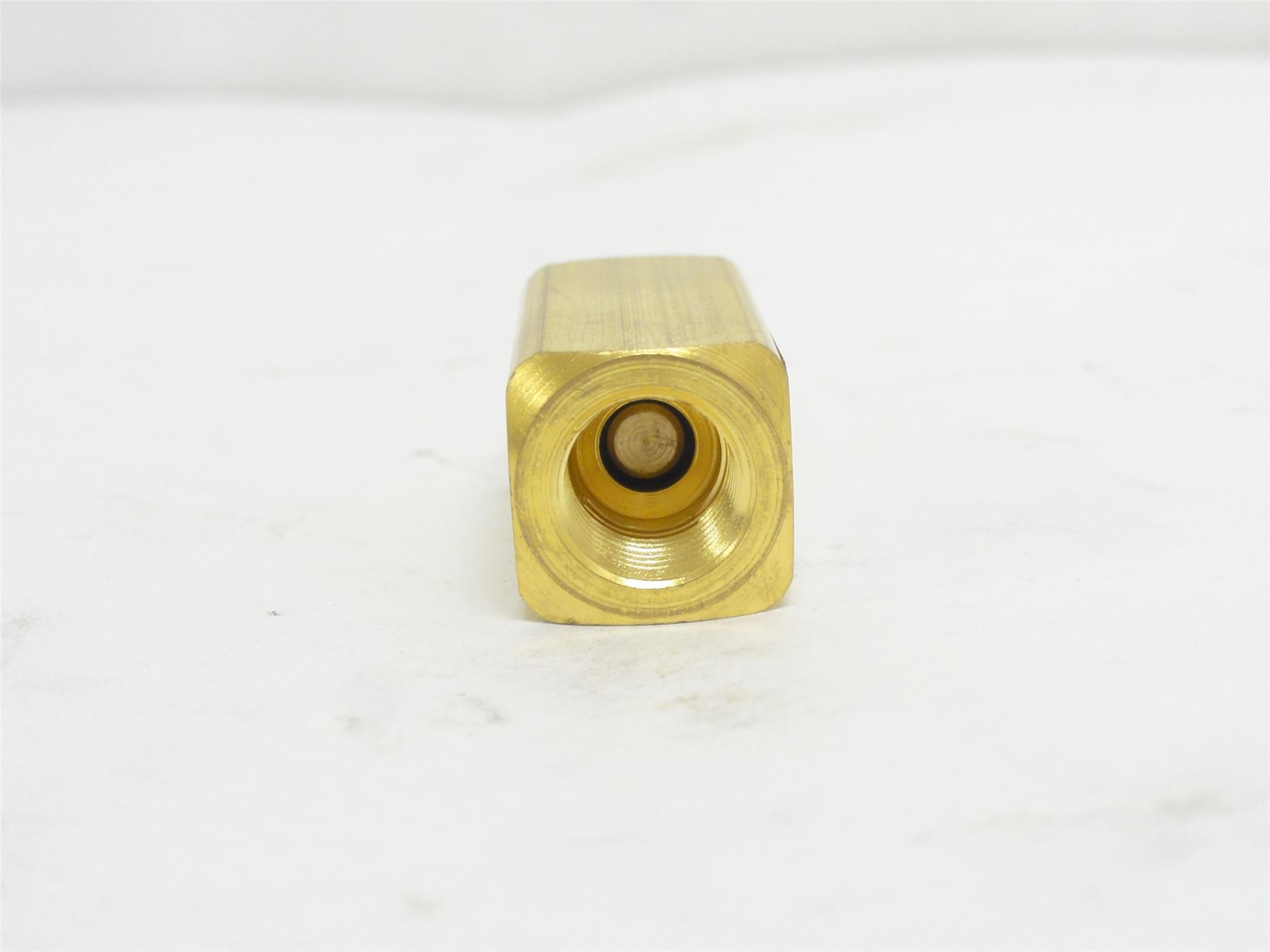 Parker 3393000; Brass Flow Control Valve; 1/8NPT; 250PSI