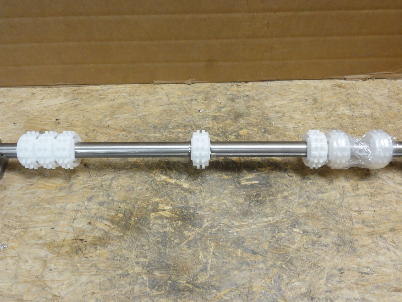MFG- TP916-0-A-ASY; Conveyor Idler Shaft Assy; SS; 31" Long