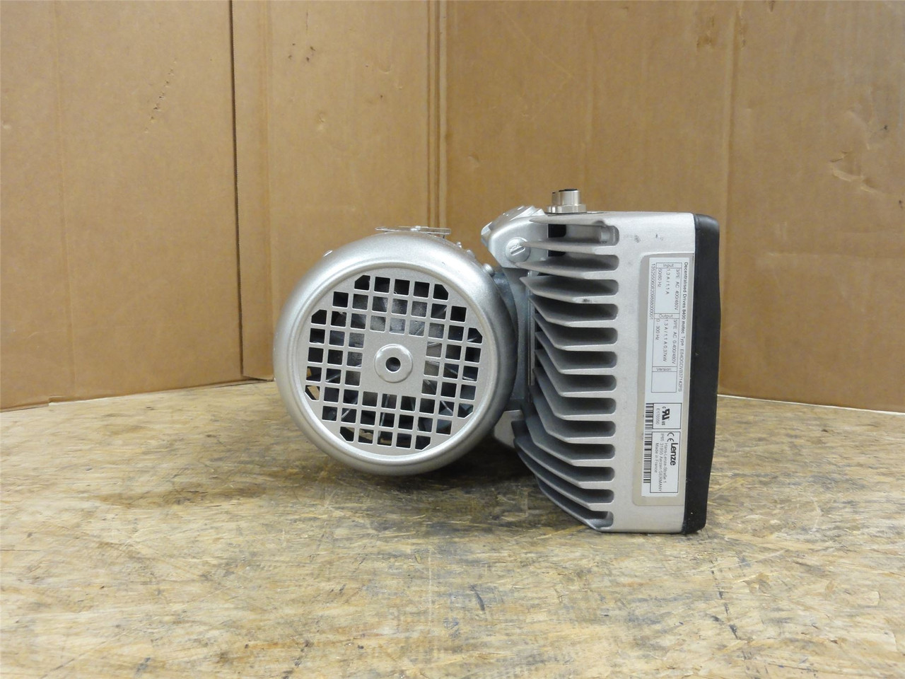 Lenze G50BB111MHAR2C; Inverter Drive Gearmotor 0.37Kw; 460VAC
