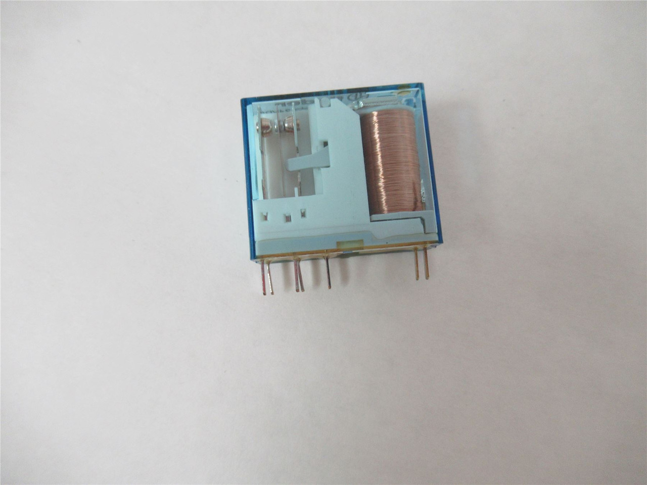 Finder 40.52.9.024.0001; Lot-5 Relay 8A 250 V