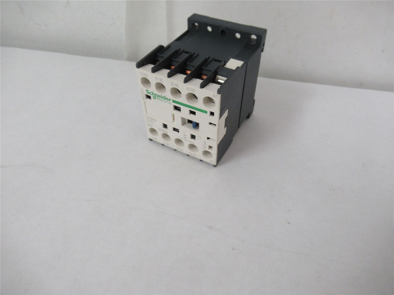 Schneider CA2KN31P7; Contactor 10A; 3-NO 1-NC Coil: 230VAC