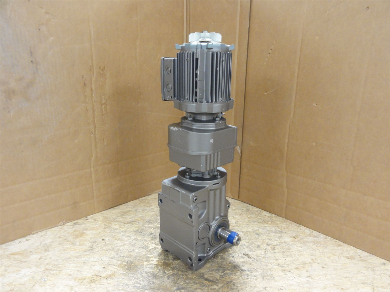 SEW K37R17DRN63M4; Gear-Motor; 1288:1 Ratio; 440/480VAC
