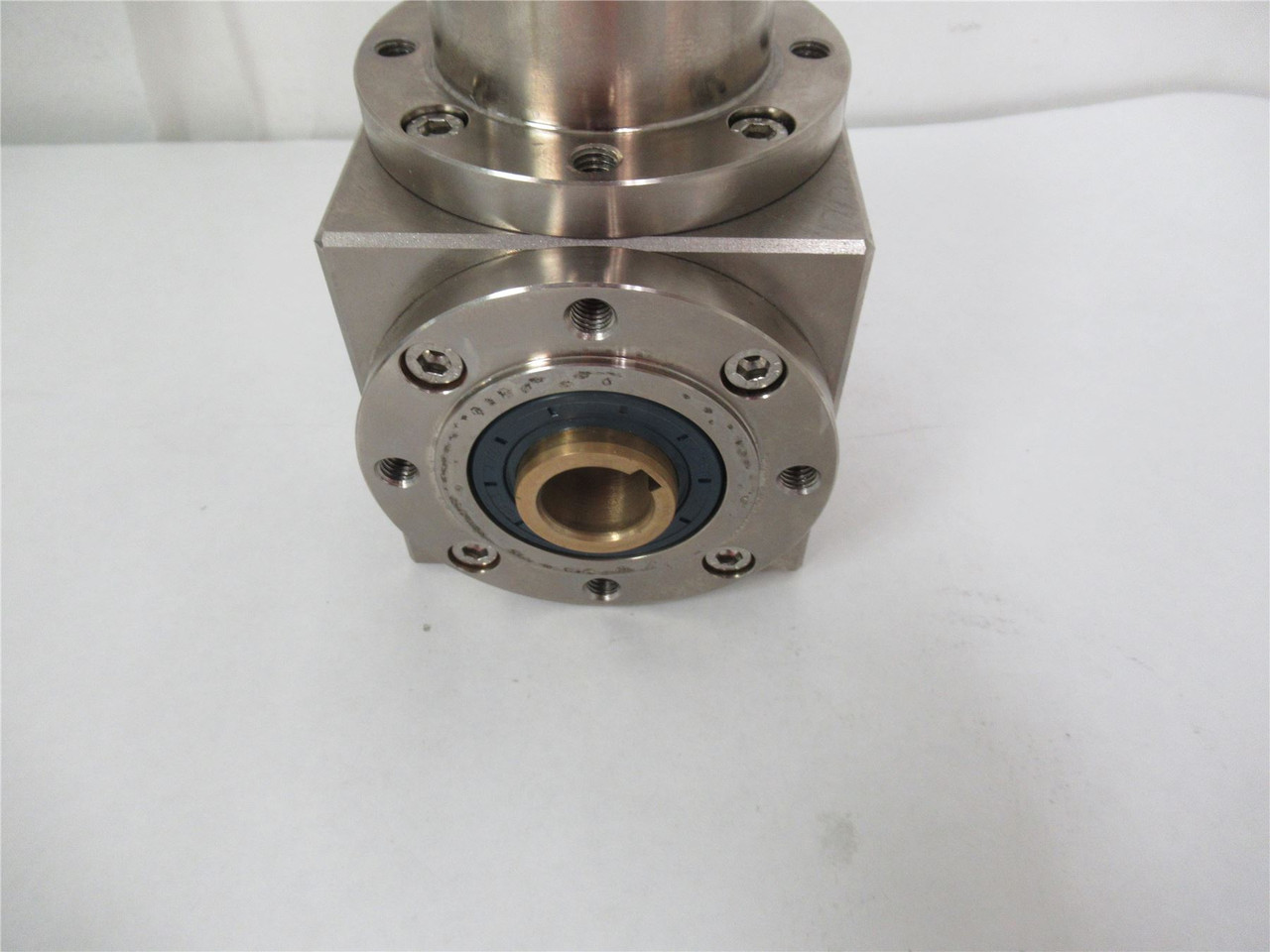 Atek V090 1:1 E0N0; Gearbox 1:1 18mmInput  x 20mmOutput